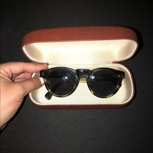 Tortoise illesteva sunglasses
